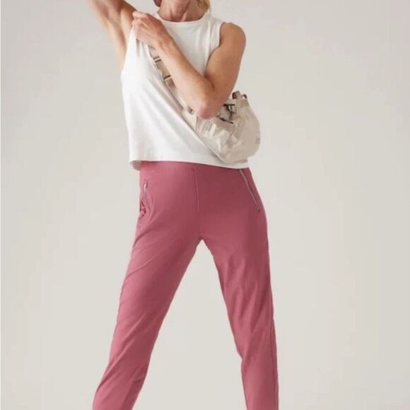 Athleta Trekkie North Jogger in Pink Berry Rose Size 20 NWT - Picture 2 of 9